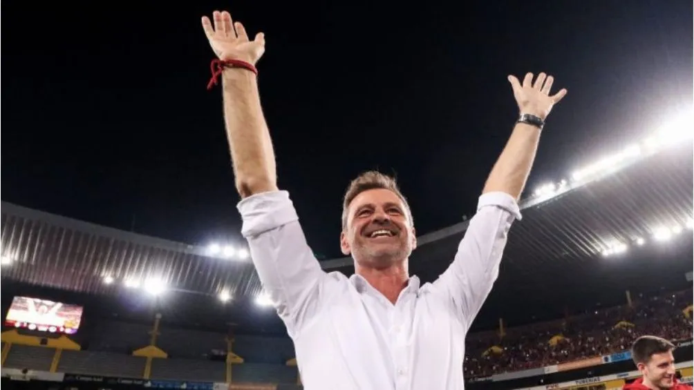 Diego Cocca festejando un campeonato con Atlas