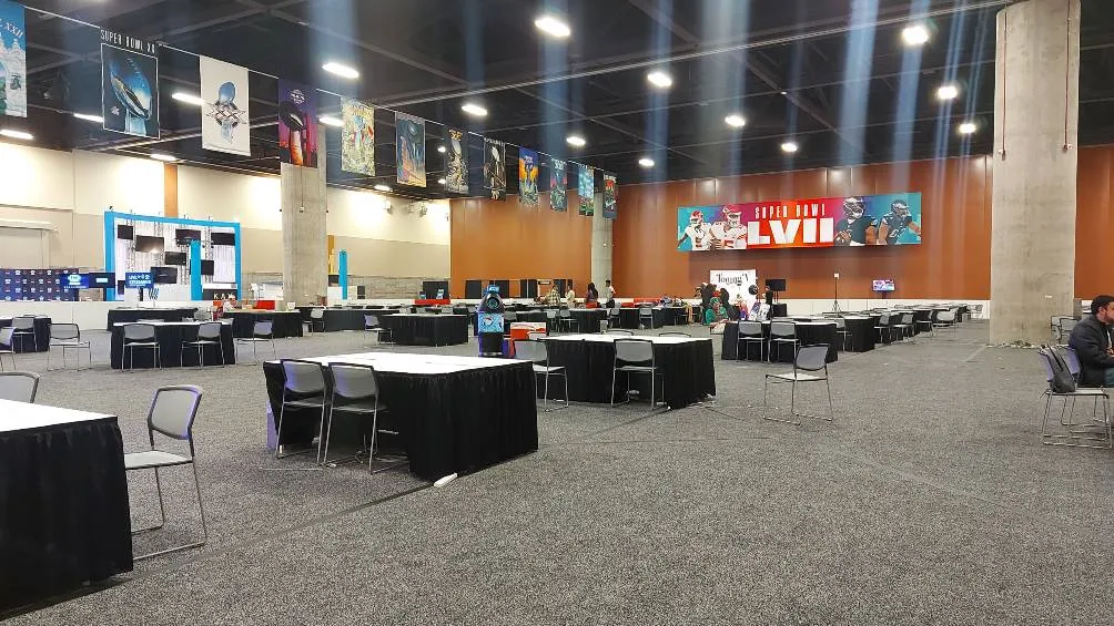 JOSÉ MORENO El Radio Row ya luce vacío