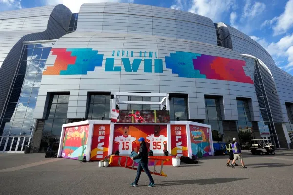 Está todo listo para el duelo entre Chiefs y Eagles