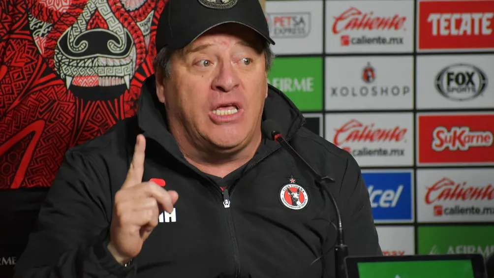 Miguel Herrera en conferencia de prensa