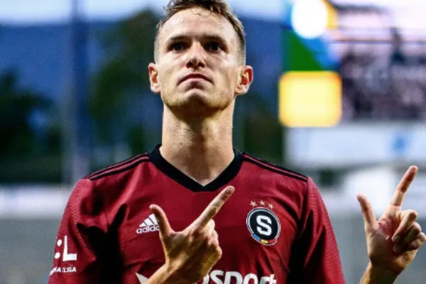 Jakub habló sobre su homosexualidad