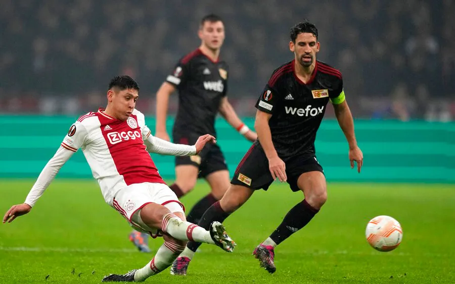 Álvarez dispara ante el Unión Berlin