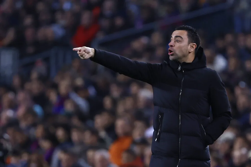Xavi Hernández durante un partido del Barça