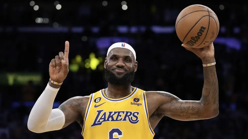 AP LeBron James es uno de los capitanes del NBA All Star Game