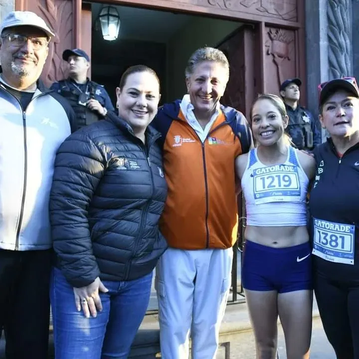 Twitter-ComudeZapopan Citlali Moscote con la Comude