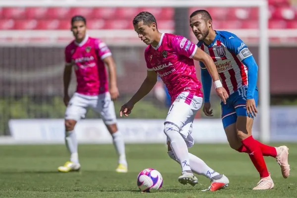 Más de 400 futbolistas son mexicanos