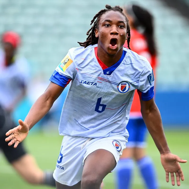 TWITTER: @fifaworldcup_es Melchie Dumonay en festejo de gol