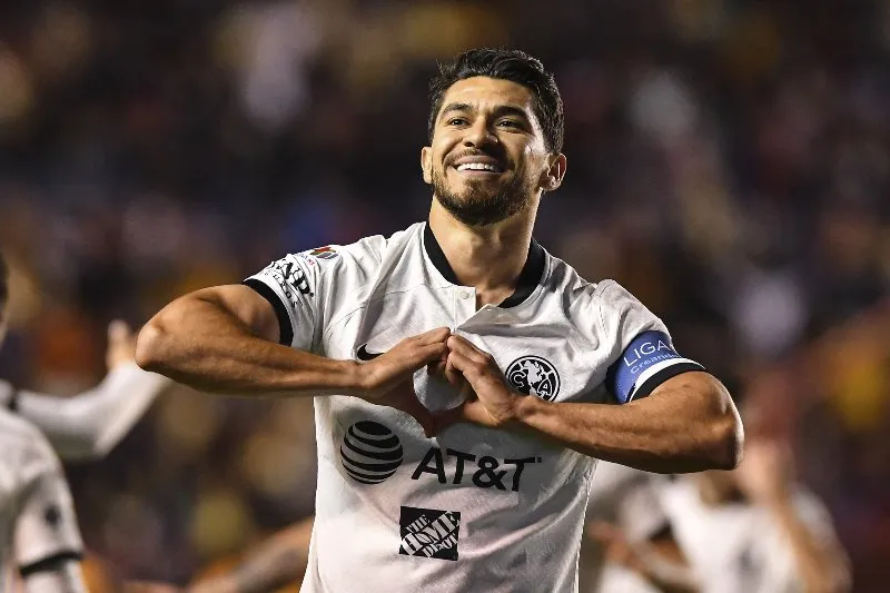 Henry Martin en festejo de gol