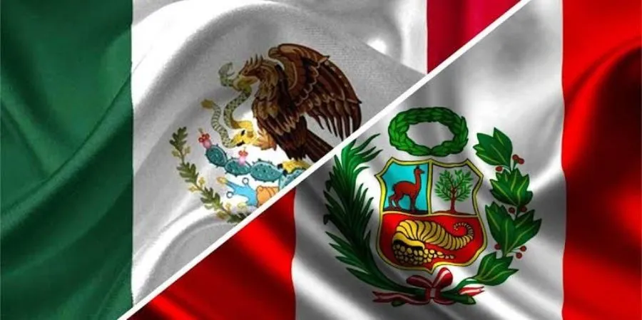 ESPECIAL Bandera de México y Perú