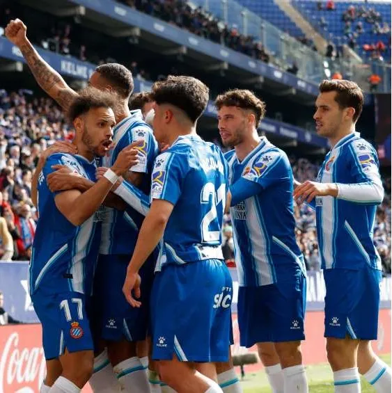 TWITTER @RCDEspanyol Jugadores del Espanyol celebrando gol
