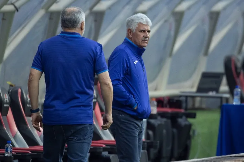 Ferretti dirgiendo a Cruz Azul