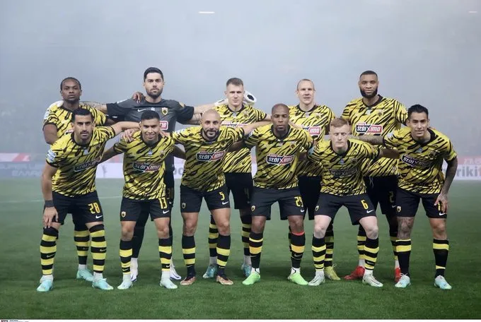 Jugadores del AEK Athens