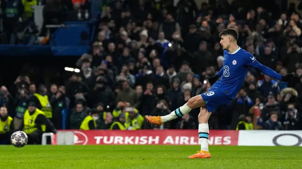 Kai Havertz logró el penal del pase