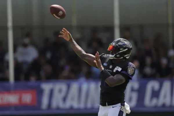 IG @NEW_ERA8 Lamar Jackson, QB de Baltimore