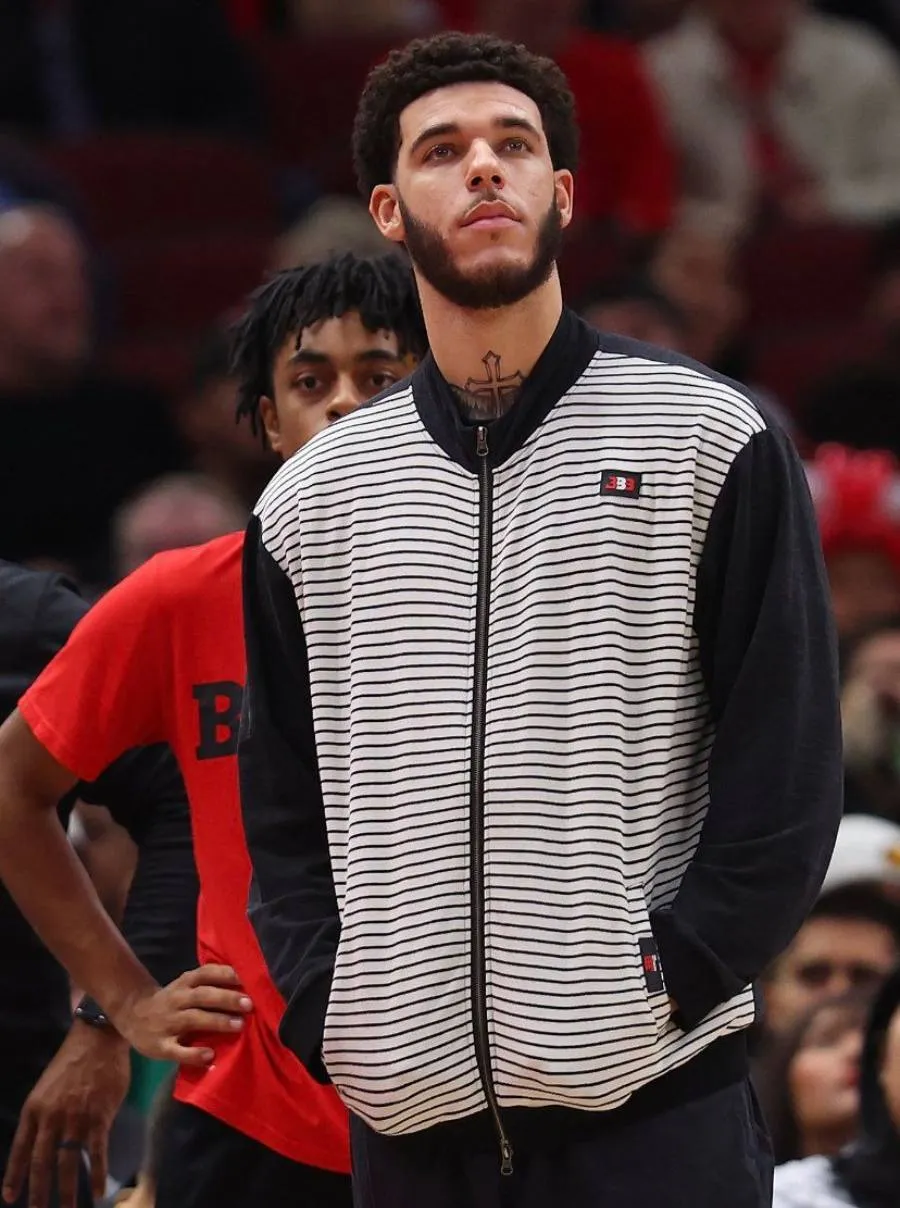 Lonzo Ball en partido de la NBA