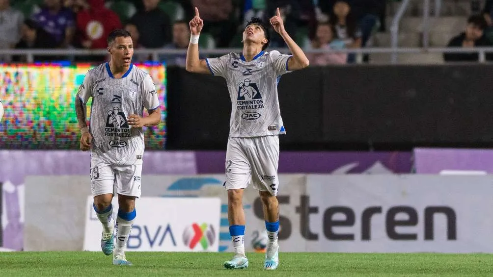 Kevin Álvarez festejando gol ante Mazatlán