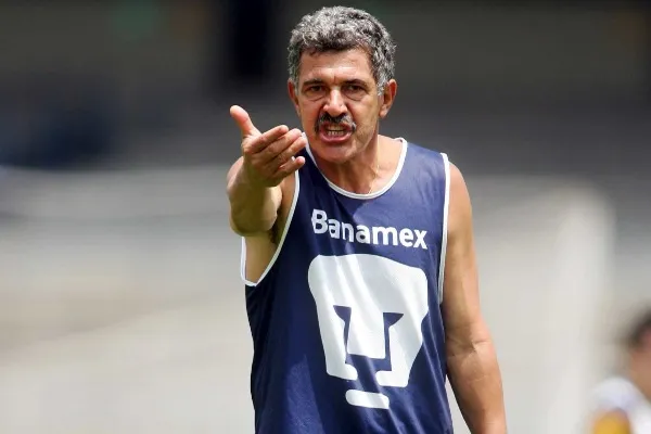 Fue campeón dos veces con Universidad