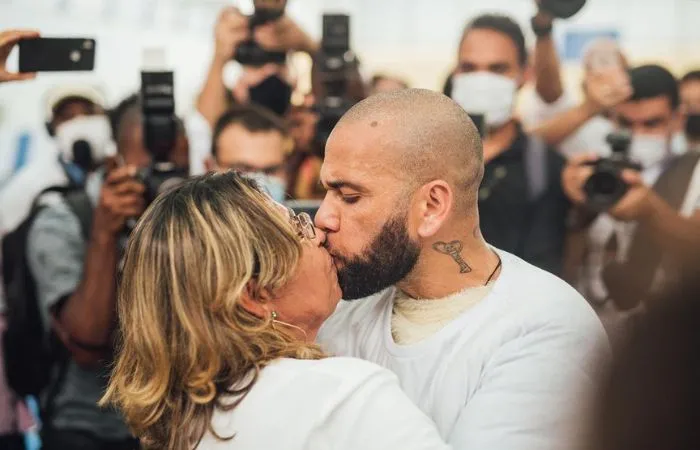 Dani Alves y su madre, Dona Lucía, en Instagram