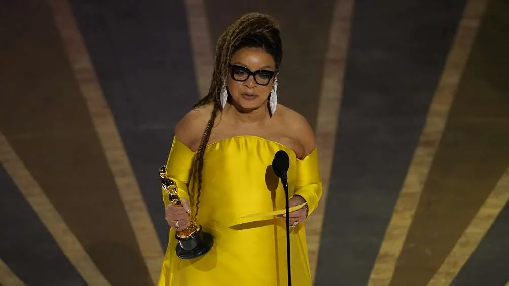 Ruth Carter en su discurso por ganar