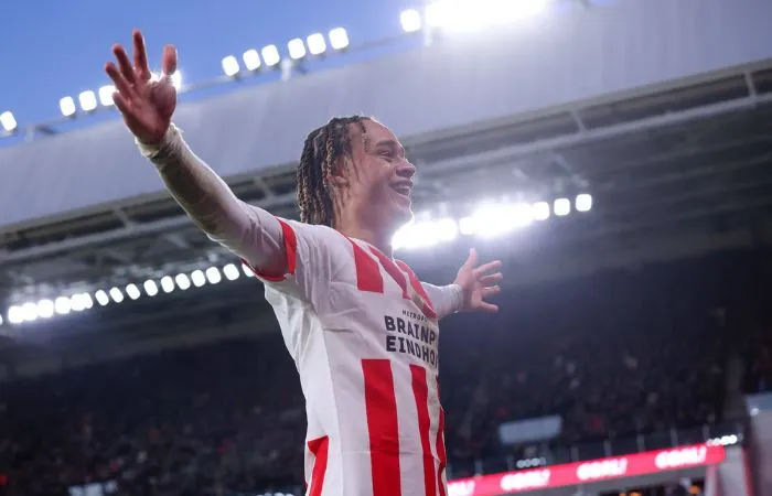TWITTER: @PSV Xavi Simmons luego de anotar un gol