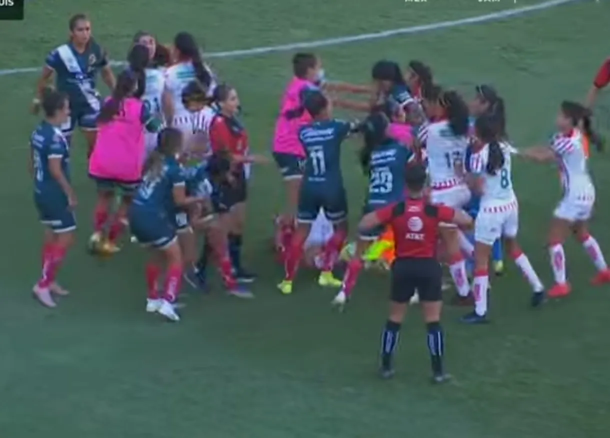 En el Apertura 2021 Necaxa vivió un episodio similar vs Puebla En el Apertura 2021 Necaxa vivió un episodio similar vs Puebla