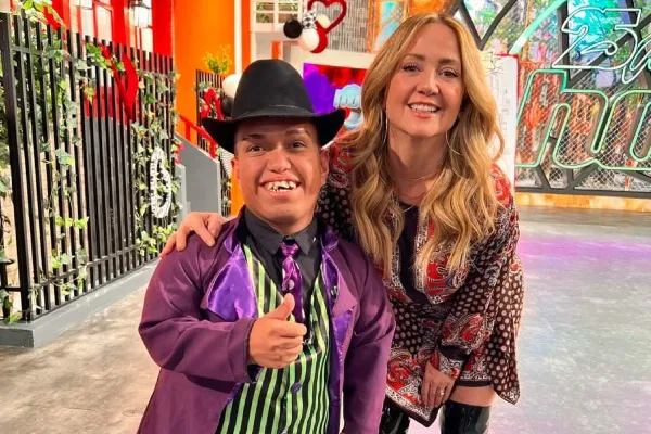 TWITTER @MEDIOMETRO_OFI Medio Metro en el matutino HOY