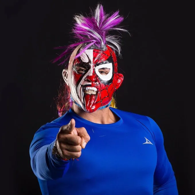 Psycho Clown lanza advertencia