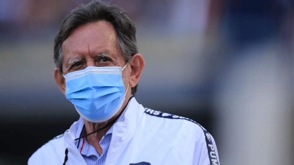 Leopoldo Silva se queda al frente