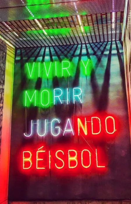 Letrero con la mítica frase de Alfredo Harp Helú en el estadio que lleva sus apellidos