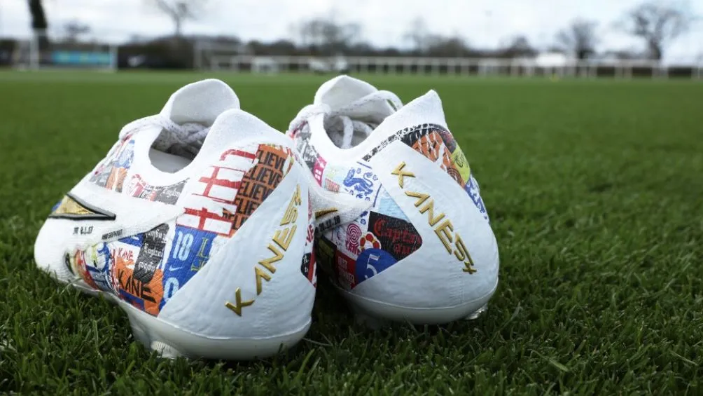 Estos son los tenis que estrenará Kane ante Ucrania