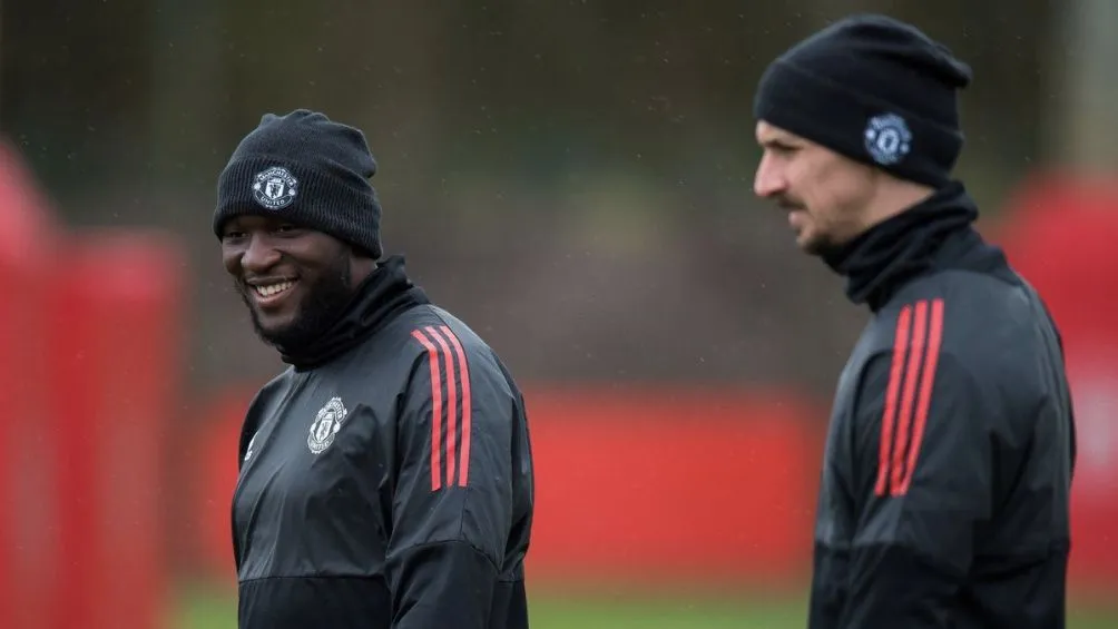 AP Romelu Lukaku y Zlatan Ibrahimovic en el Manchester United