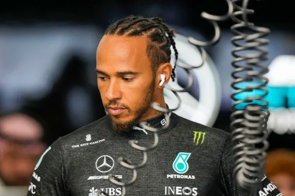 Hamilton no llega a Red Bull