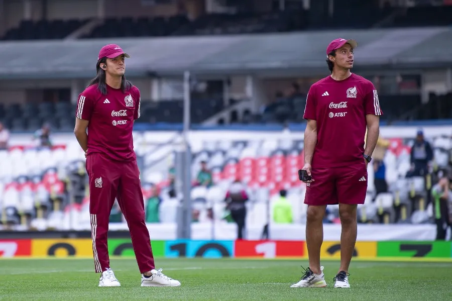 Selección Mexicana calentando previo a juego vs Jamaica