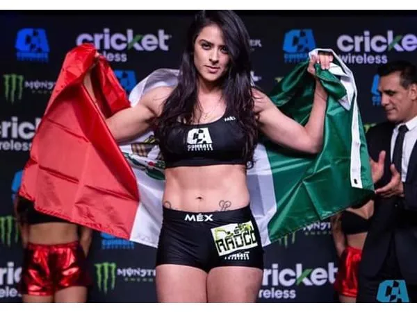 Lucero 'Loba' Acosta se fractura el pulgar y se toma un descanso forzoso