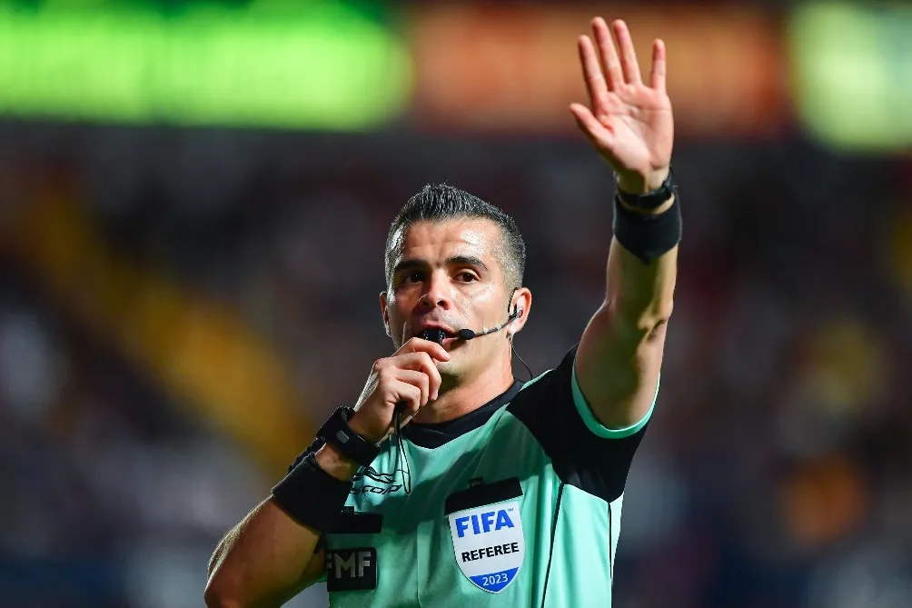 Fernando Hernández se fue suspendido 12 partidos