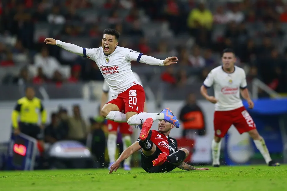 Fernando Beltrán salió tocado ante Atlas