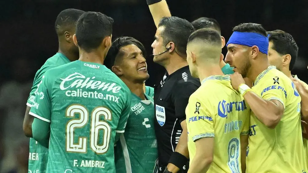 Fernando Hernández casuó polémica con el arbitraje