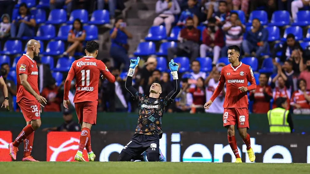 MEXSPORT Volpi festeja su anotación