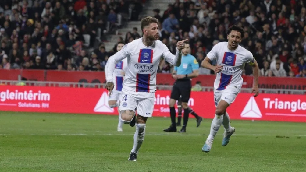 @PSGEnglish_ Ramos festeja su gol