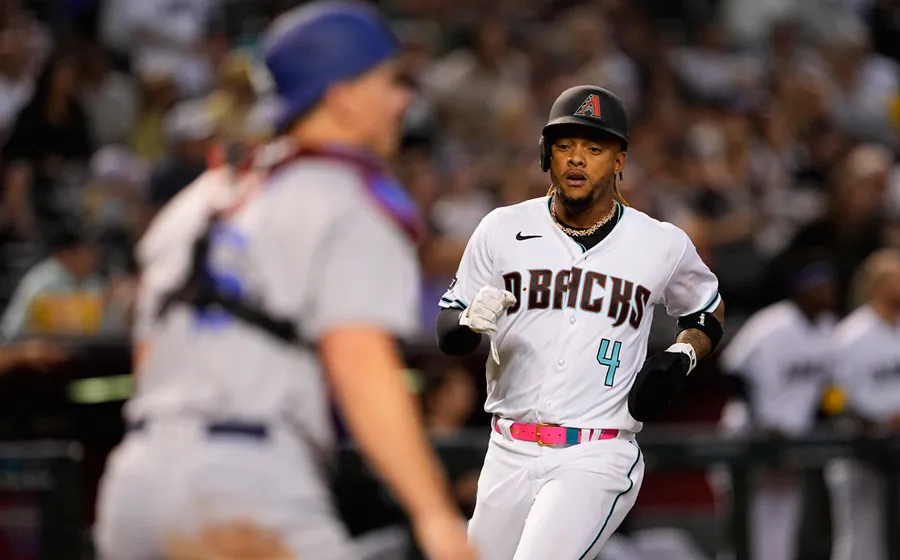 Ketel Marte llega a la registradora