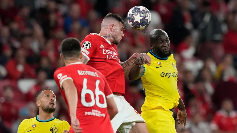 Benfica tendrá que ir a Italia a recuperar la serie