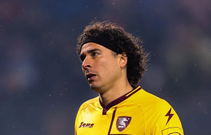 US SALERNITANA Guillermo Ochoa luego de recibir el empate ante el Torino