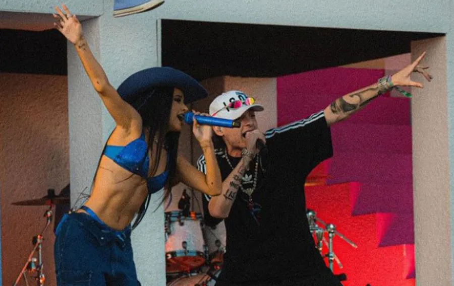 Peso Pluma con Becky G