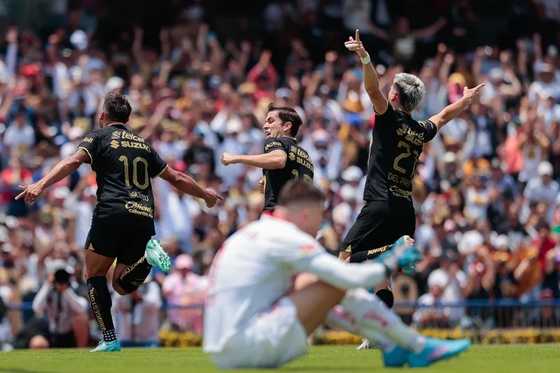 Salvio anotó el tercer tanto de los universitarios