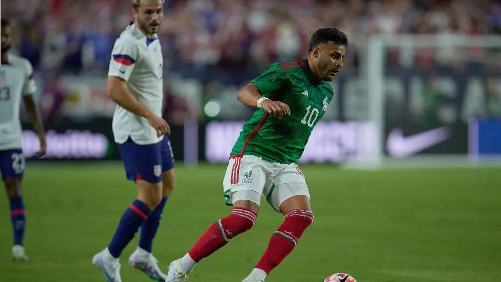 Vega fue de los mejores del Tri ante USA