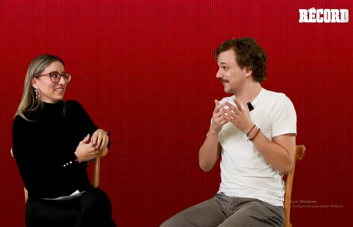 Mariana Morales y Juanito Jicamas en el segundo episodio de &quot;Los Maletas del Deporte&quot;