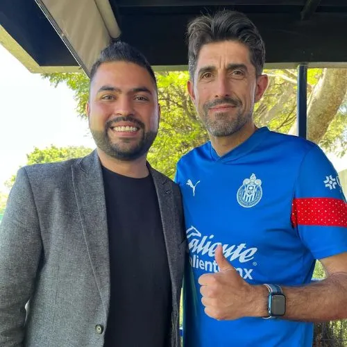 Omar Villa y Veljko Paunovic