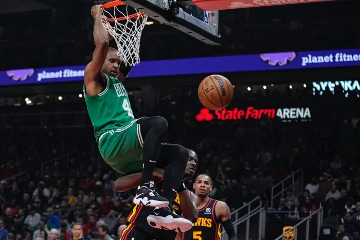 Al Horford durante el partido