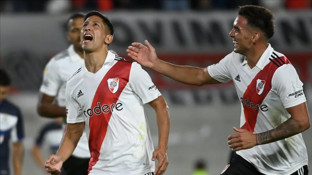 Festejando un gol en su partido pasado