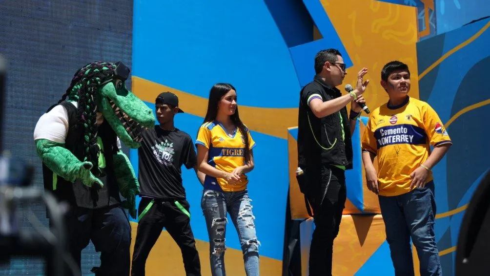TIGRES Algunos chicos fueron invitados al escenario